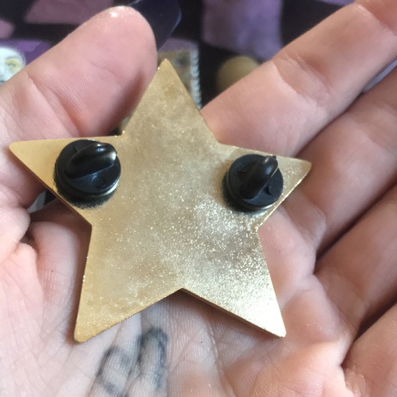 ✨🆕BNWOT!Mixed RPDR Queens Enamel Pins! From Tour!Super cute,RARE, &unique! ✨ - Picture 6 of 13